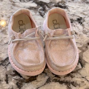 Toddler girls Pink sparkle Hey Dude size 6